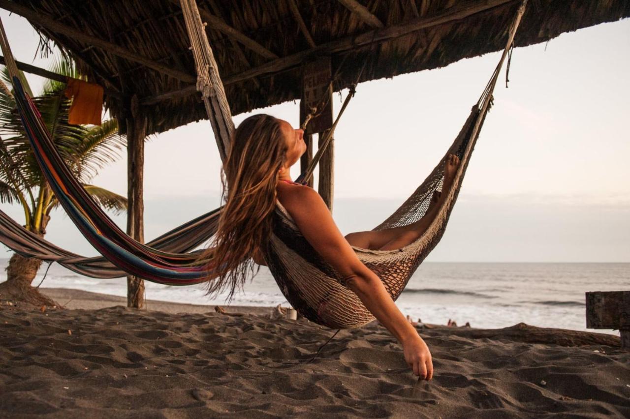 Paredon Surf House Hotel El Paredon Buena Vista Ngoại thất bức ảnh